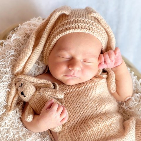 Bunny knit blanket
