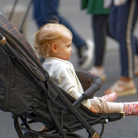 Compact travel stroller