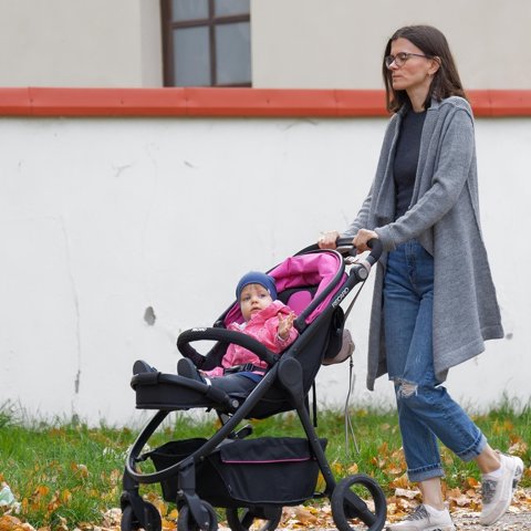 Lightweight stroller